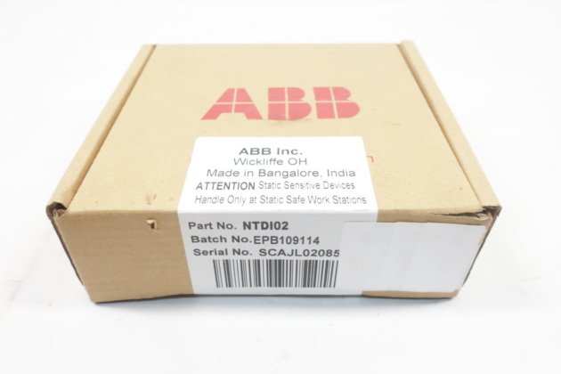 ABB P3ECa HENF315309R2 High Performance Industrial Control Module - Image 2