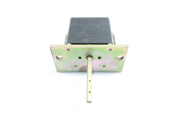 GE IC200GBI001 Digital Input Module for Industrial Automation - Image 2
